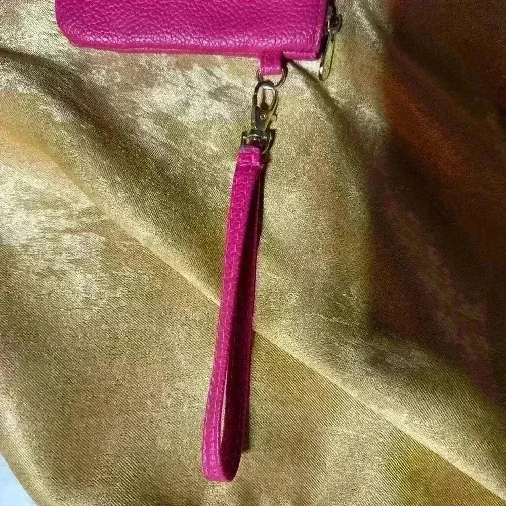 Adrienne Vittadini Phone Charging Pink Wristlet EUC 8.5x5 inches